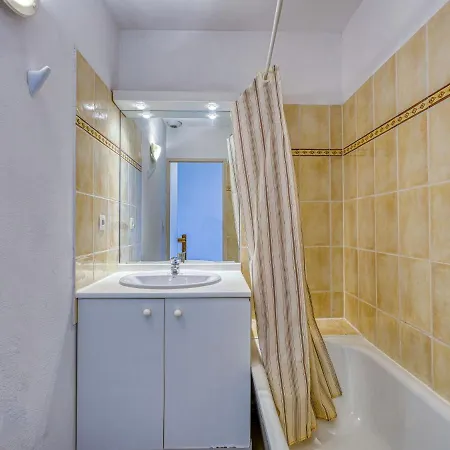 Holiday home Les Grandes Bleues 3 By Interhome